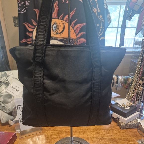 Prada Classic Black Mini Tote - Picture 3 of 16